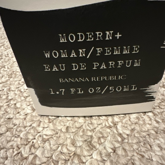 Banana Republic New In Box Modern Perfume - Picture 3 of 8